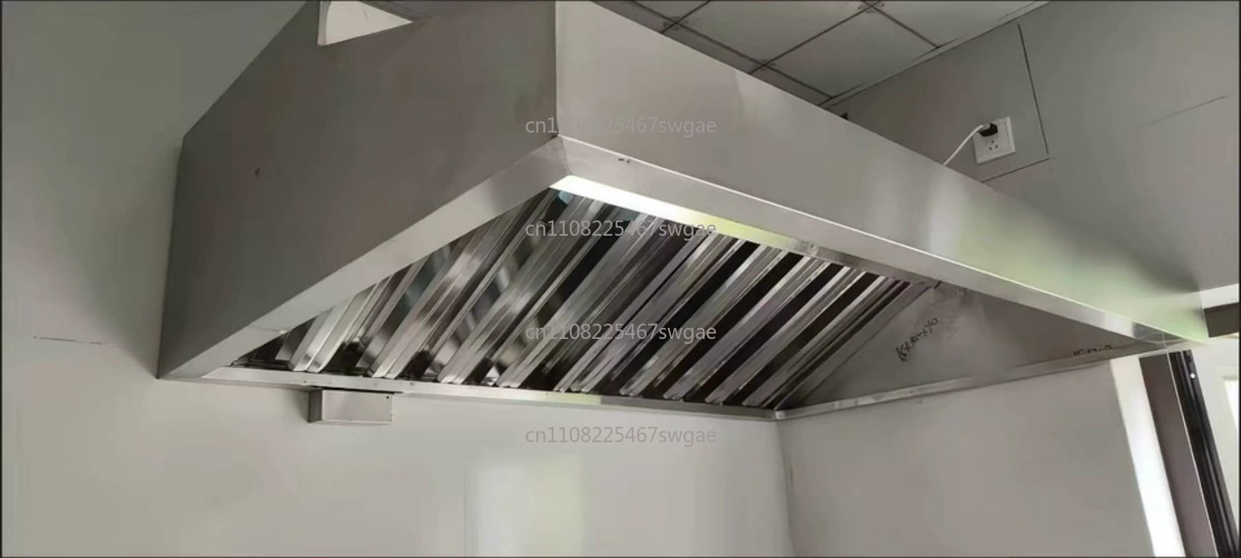 Stalowa okap kuchenny o dużej  – Range Commercial Kitchen recenzja i cena